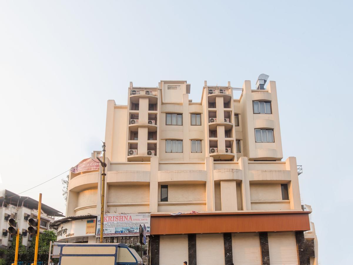 Oyo 13089 Hotel Gold Crest Navi Mumbai Buitenkant foto