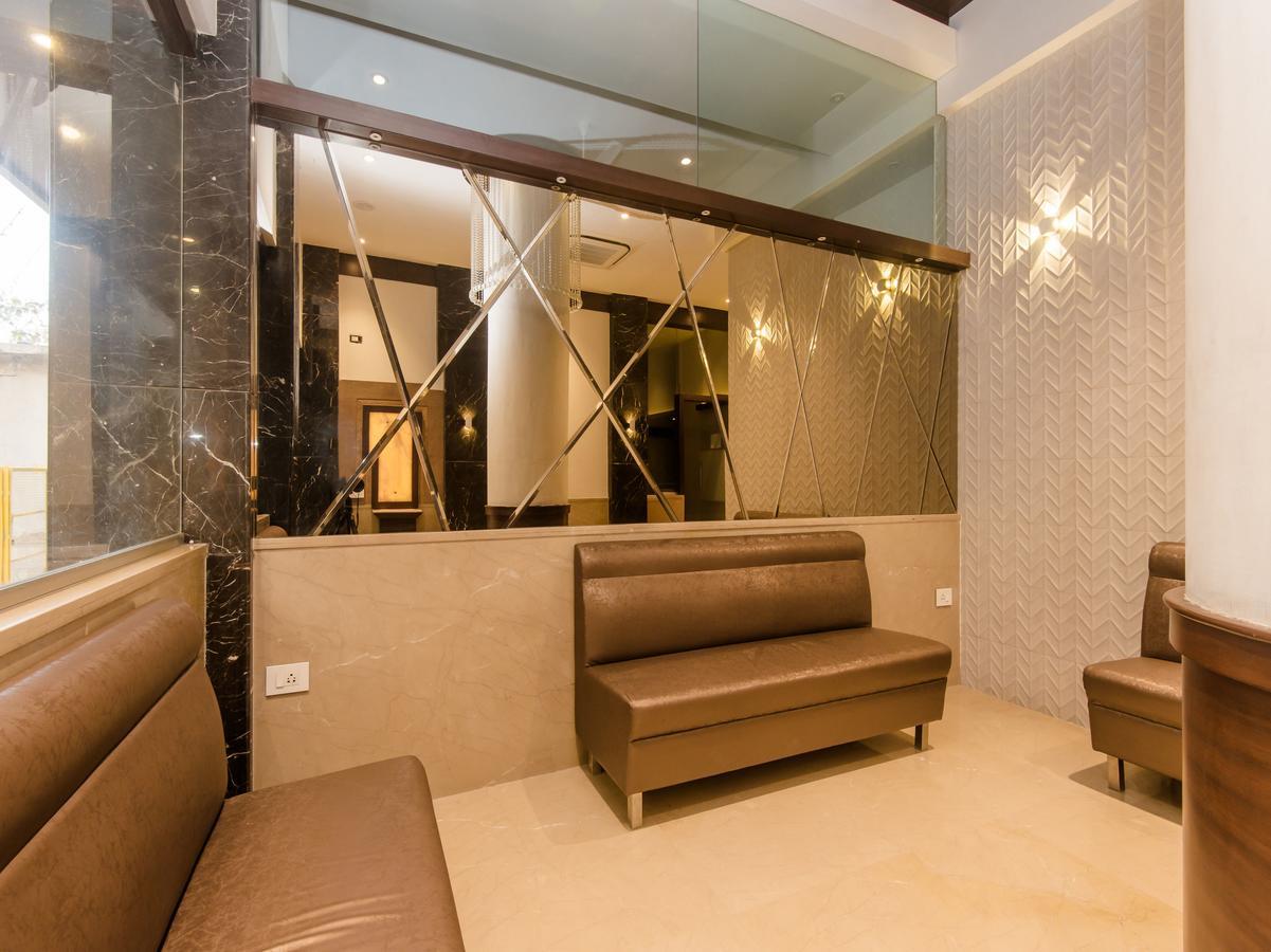 Oyo 13089 Hotel Gold Crest Navi Mumbai Buitenkant foto